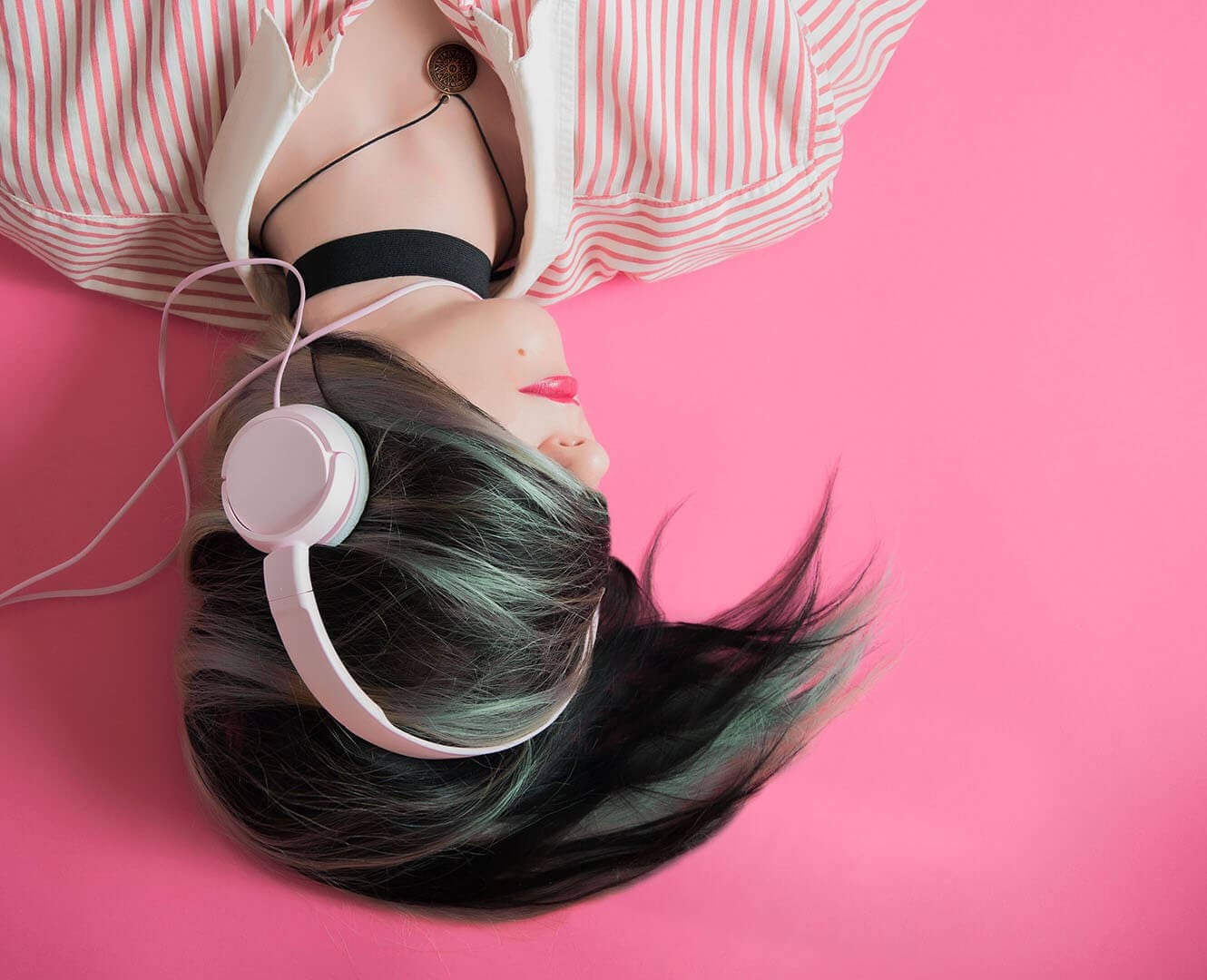 THE SHUFFLE PLAYLIST