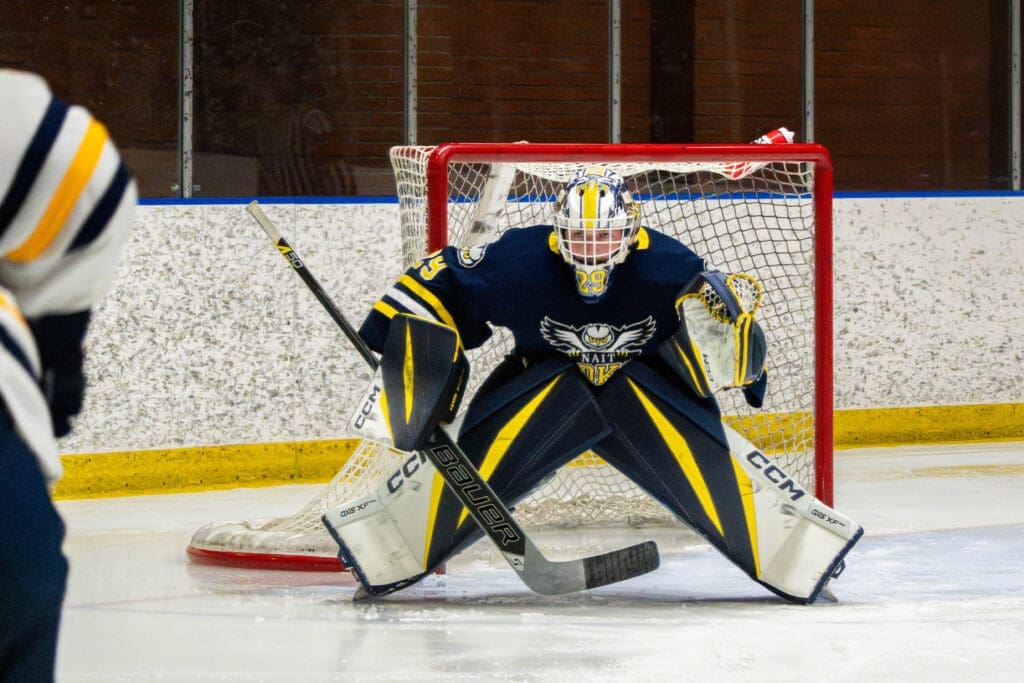 Ooks Men's Hockey Goalie Defends Net in Home Opener